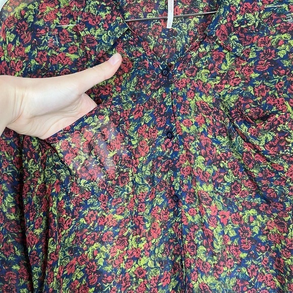 Free People‎ Blouse Easy Rider Button Front Multicolor Floral Size XS - Picture 7 of 11